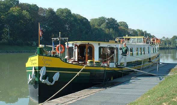Barge Cruises, Tulip Time Cruises